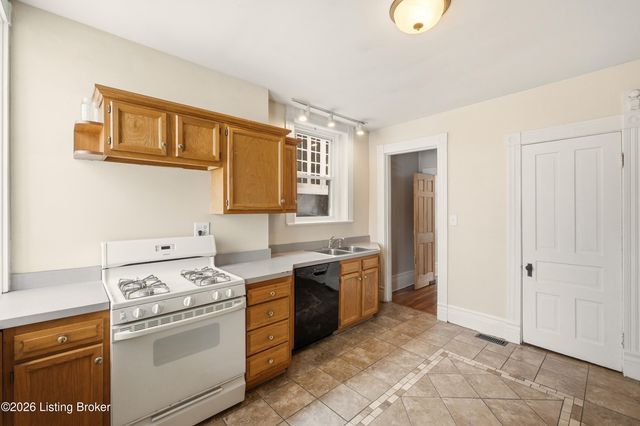 1465 S 1st St, Louisville, KY 40208