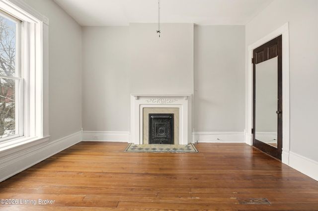 1465 S 1st St, Louisville, KY 40208