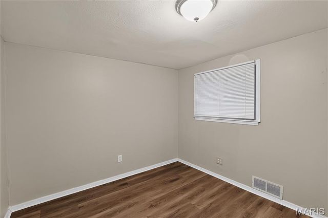 2215 Wallis Avenue, Overland, MO 63114
