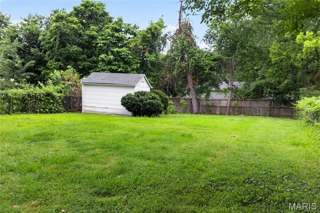 2215 Wallis Avenue, Overland, MO 63114