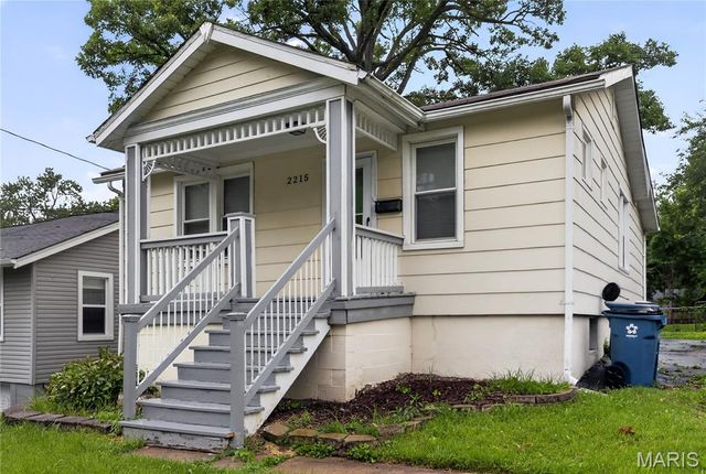 2215 Wallis Avenue, Overland, MO 63114