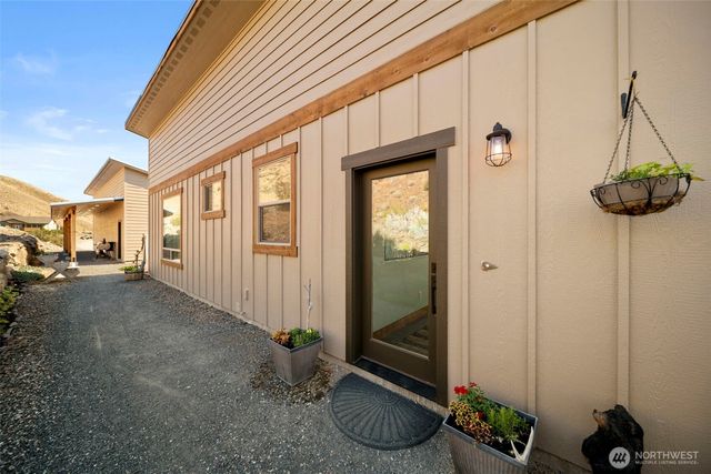 95 Laurel Estates, Rock Island, WA 98850