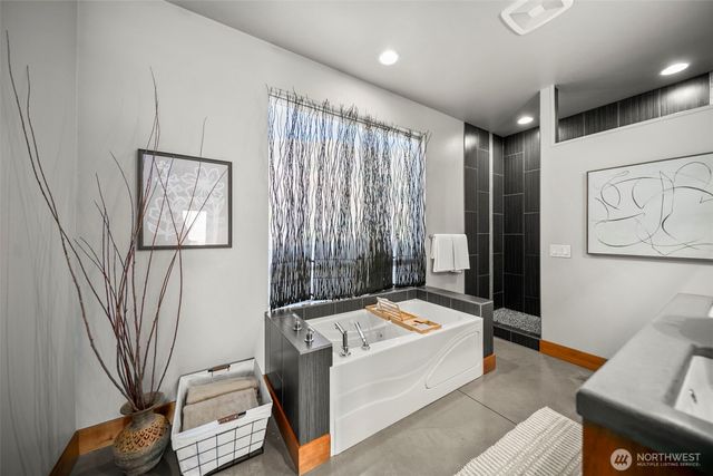 95 Laurel Estates, Rock Island, WA 98850