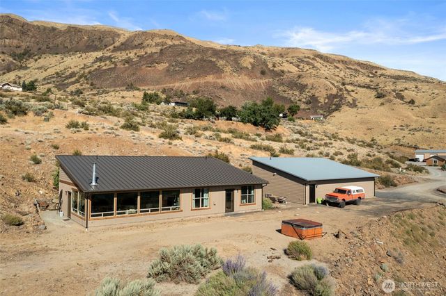 95 Laurel Estates, Rock Island, WA 98850