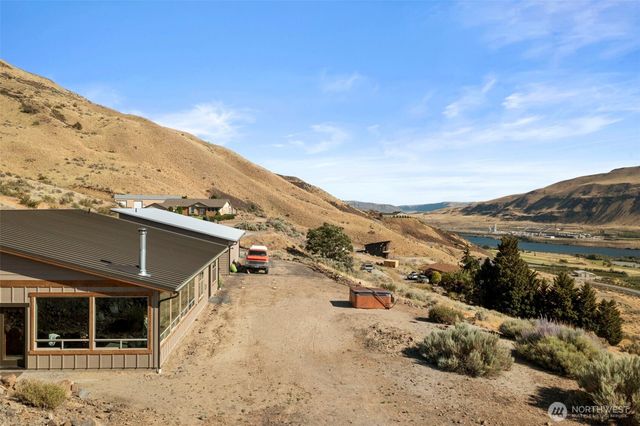 95 Laurel Estates, Rock Island, WA 98850