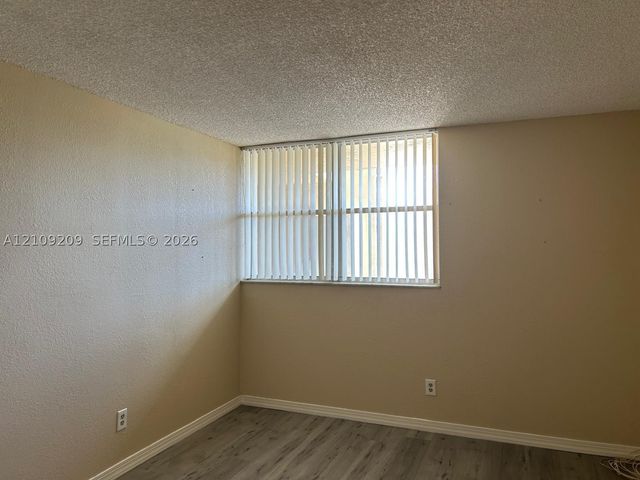 3671 Environ Blvd 470, Lauderhill, FL 33319