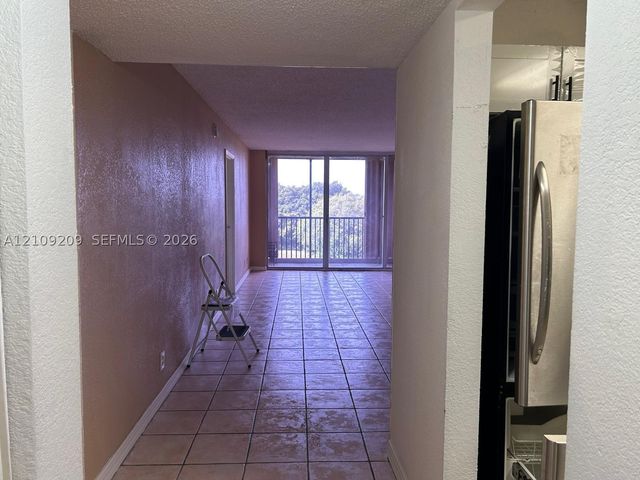 3671 Environ Blvd 470, Lauderhill, FL 33319