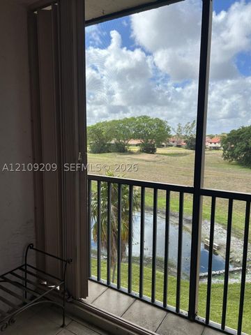 3671 Environ Blvd 470, Lauderhill, FL 33319
