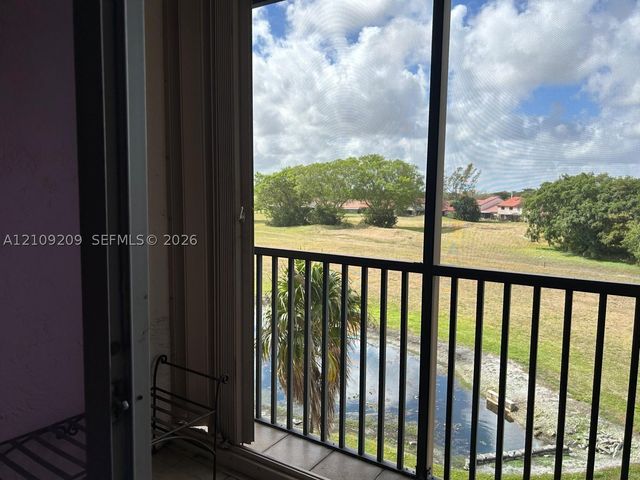 3671 Environ Blvd 470, Lauderhill, FL 33319
