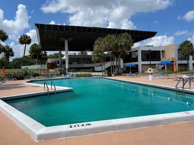 3671 Environ Blvd 470, Lauderhill, FL 33319
