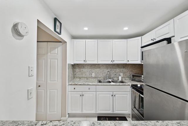 96 Fanshaw, Boca Raton, FL 33434