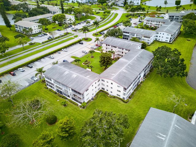 96 Fanshaw, Boca Raton, FL 33434