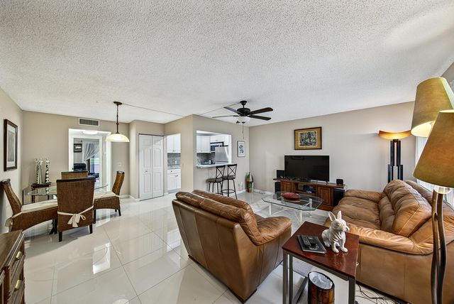 96 Fanshaw, Boca Raton, FL 33434