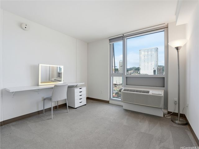 988 Halekauwila Street 914, Honolulu, HI 96814