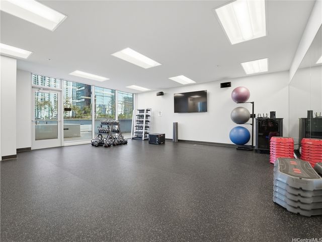 988 Halekauwila Street 914, Honolulu, HI 96814