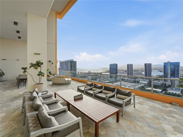 988 Halekauwila Street 914, Honolulu, HI 96814