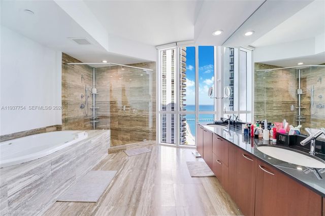 15901 Collins Ave 2701, Sunny Isles Beach, FL 33160