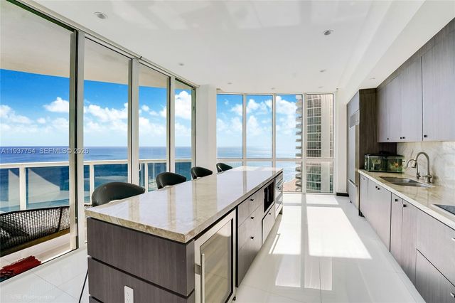 15901 Collins Ave 2701, Sunny Isles Beach, FL 33160