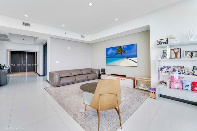 15901 Collins Ave 2701, Sunny Isles Beach, FL 33160