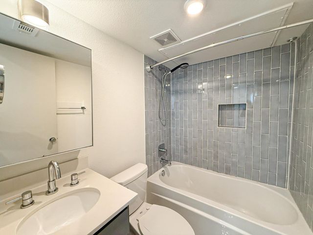 4526 Munger Avenue 106, Dallas, TX 75204