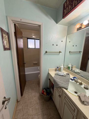 3004 Matador Drive NE, Albuquerque, NM 87111