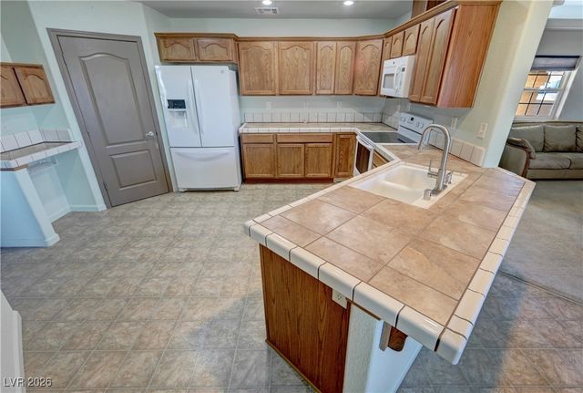 2180 East Traci Street, Pahrump, NV 89048