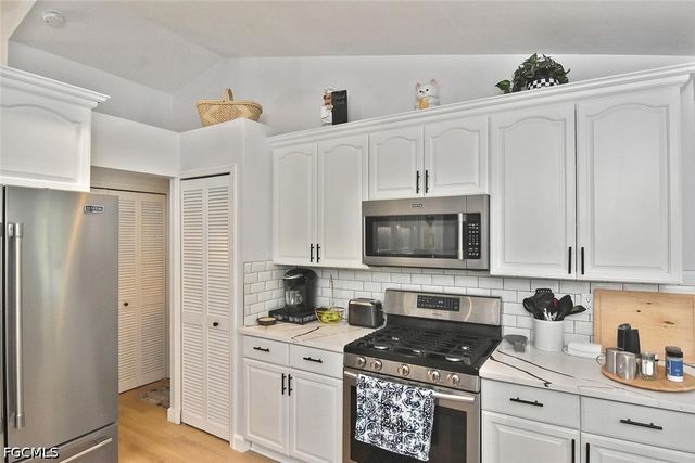 12206 Honeysuckle RD, Fort Myers, FL 33966