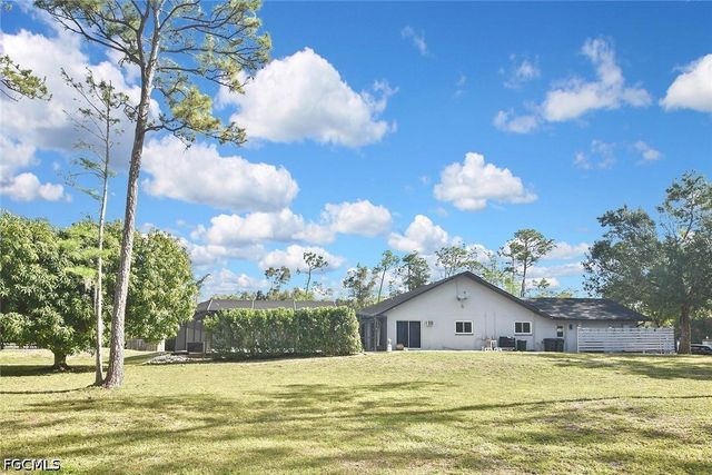 12206 Honeysuckle RD, Fort Myers, FL 33966