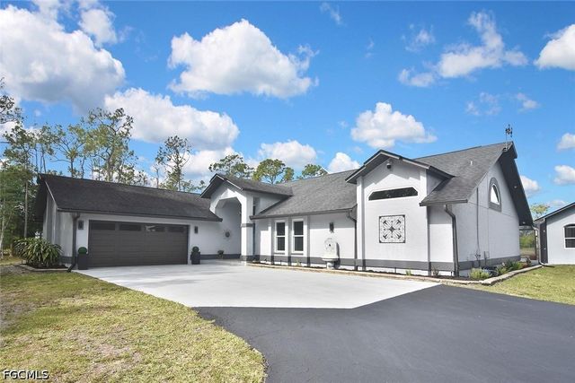 12206 Honeysuckle RD, Fort Myers, FL 33966