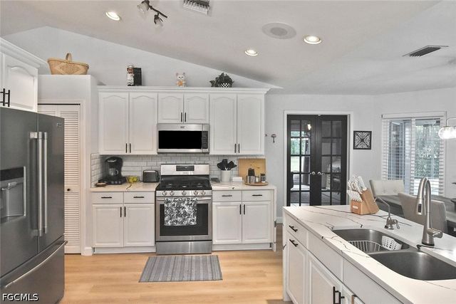 12206 Honeysuckle RD, Fort Myers, FL 33966