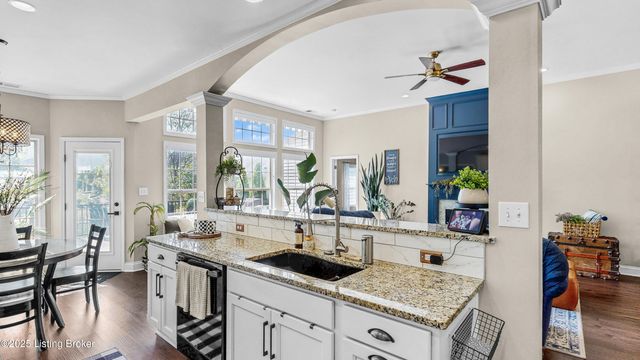 2100 Carabiner Way, Louisville, KY 40245