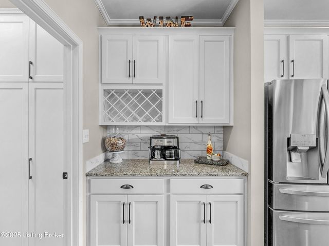 2100 Carabiner Way, Louisville, KY 40245