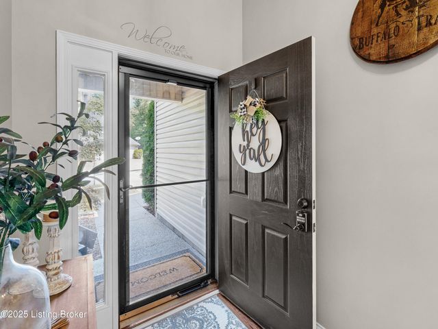 2100 Carabiner Way, Louisville, KY 40245