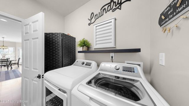 2100 Carabiner Way, Louisville, KY 40245