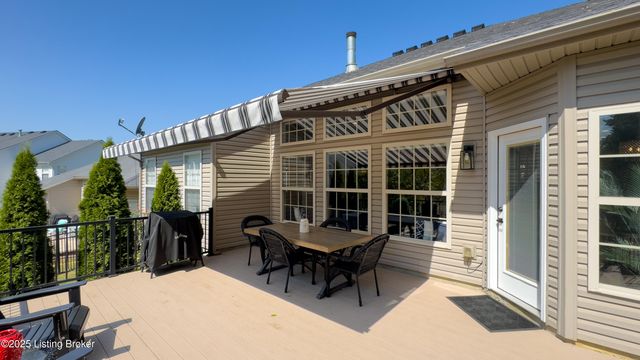 2100 Carabiner Way, Louisville, KY 40245