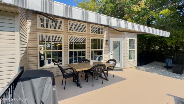 2100 Carabiner Way, Louisville, KY 40245