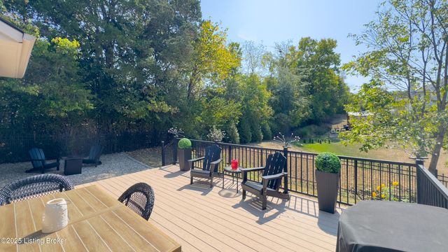 2100 Carabiner Way, Louisville, KY 40245