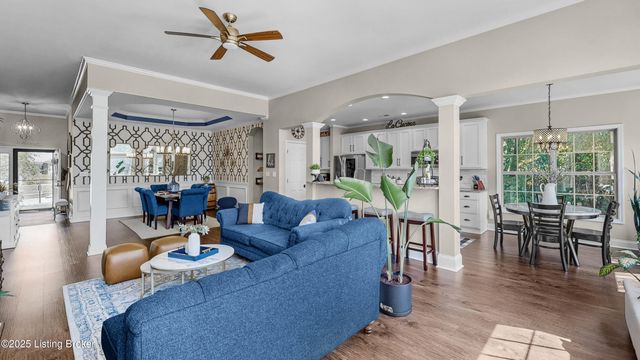 2100 Carabiner Way, Louisville, KY 40245