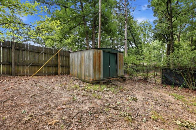 38 Point West Circle, Little Rock, AR 72211