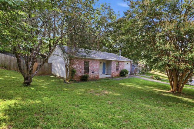 38 Point West Circle, Little Rock, AR 72211