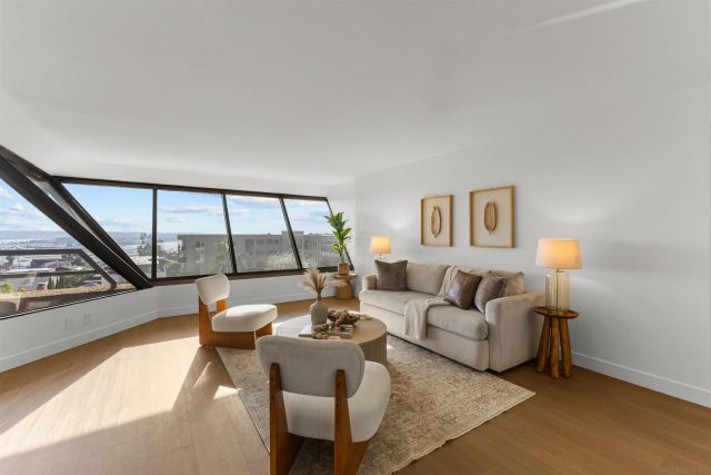 230 W Laurel St 502, San Diego, CA 92101
