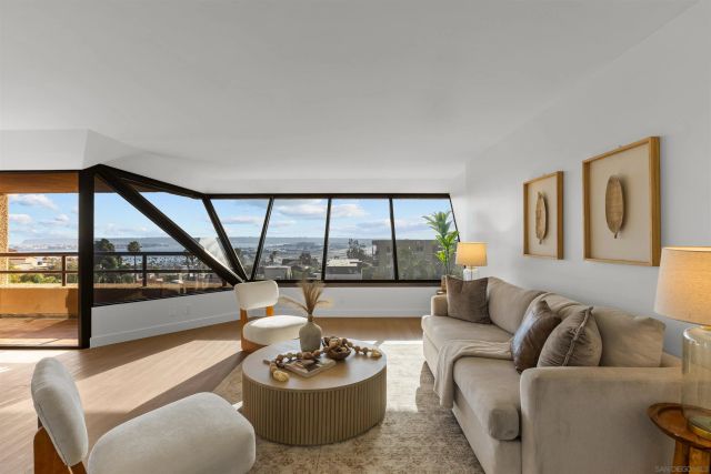 230 W Laurel St 502, San Diego, CA 92101