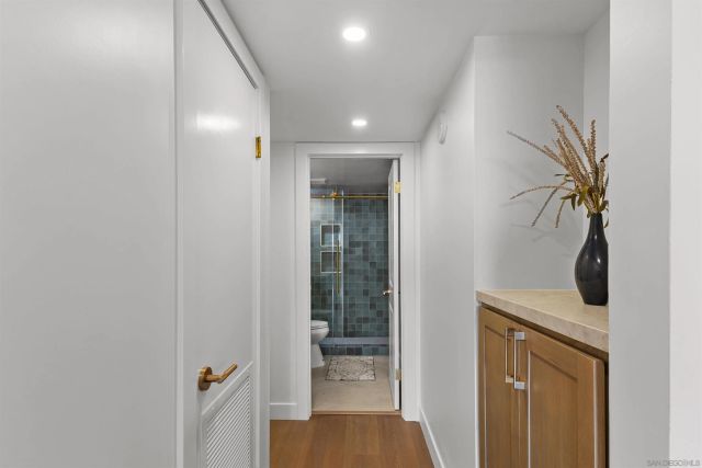230 W Laurel St 502, San Diego, CA 92101