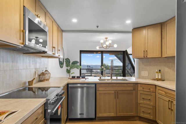 230 W Laurel St 502, San Diego, CA 92101