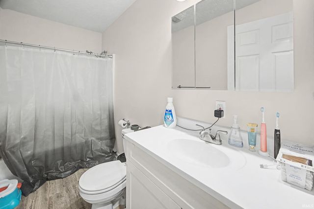 907 Rowe Street, Frankfort, IN 46041