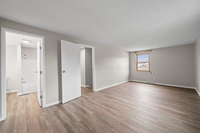 6610 Olivetree Court, Reynoldsburg, OH 43068