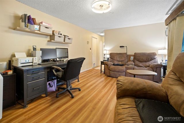 25527 151 Place SE, Covington, WA 98042
