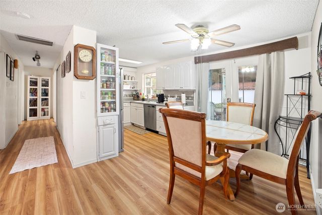 25527 151 Place SE, Covington, WA 98042