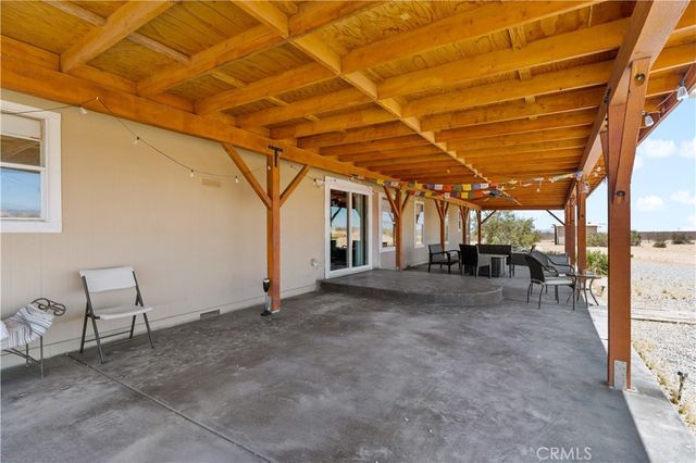 61375 Leslie Lane, Landers, CA 92285