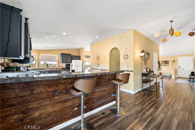 61375 Leslie Lane, Landers, CA 92285